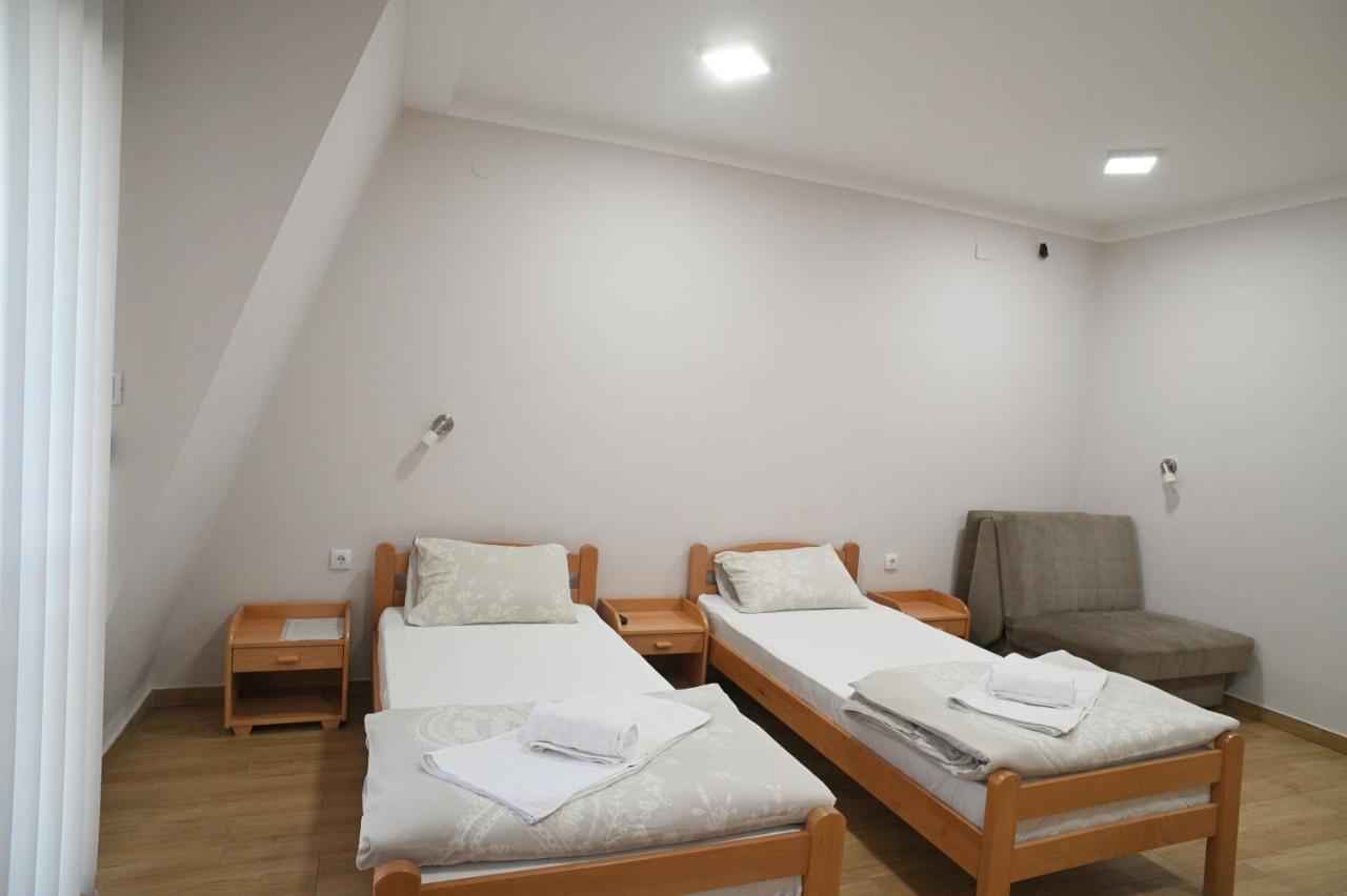 Prenociste I Restoran Ihthis Bajina Basta Ngoại thất bức ảnh