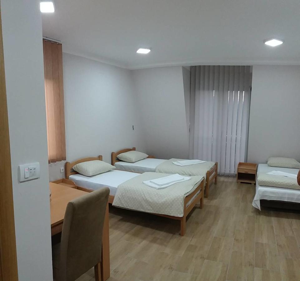 Prenociste I Restoran Ihthis Bajina Basta Ngoại thất bức ảnh