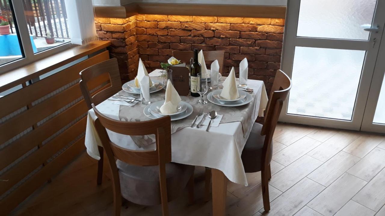 Prenociste I Restoran Ihthis Bajina Basta Ngoại thất bức ảnh