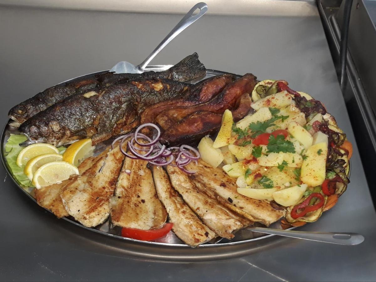 Prenociste I Restoran Ihthis Bajina Basta Ngoại thất bức ảnh
